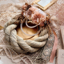 画像をギャラリービューアに読み込む, くすみピンクの大きなしめ縄|flowers luciole(フラワーズ ルシオール)