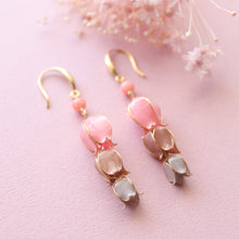 画像をギャラリービューアに読み込む, チューリップとサンゴのピアス(イヤリング)|s.o.f.i. (ソフィー)