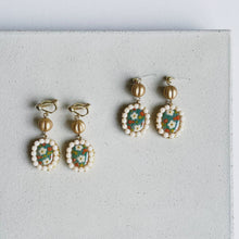 画像をギャラリービューアに読み込む, 草原のお花ピアス|slowly&starry(スローリーアンドスターリー)