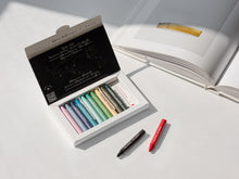 画像をギャラリービューアに読み込む, 湖のクレヨン|スカパーJSAT(スカパージェイサット)