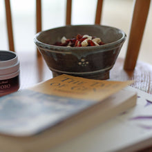 画像をギャラリービューアに読み込む, お香 "Six in Sense"|KUROBO(お試しサイズ)|コーン型 2個入り 天然|Bridge and Blend(ブリッジアンドブレンド)