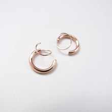 画像をギャラリービューアに読み込む, ステンレスシンプルねじりピアス|HOTARU(ホタル)
