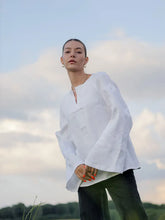 画像をギャラリービューアに読み込む, 刺繡入りブラウス (ヴィシヴァンカ)|Ukrainian Embroidery Wear ”Mavka”(ウクライナシシュウノアパレル マウカ)