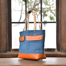 画像をギャラリービューアに読み込む, MUDITA HILL|岡喜近江牛レザーと高島帆布で作った 2フラップトート 【びわ湖ブルー×ブライトキャメル】|Cogocoro(コゴコロ)