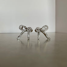 画像をギャラリービューアに読み込む, Wリボンワンタッチピアス|Novedad.(ノベダ)