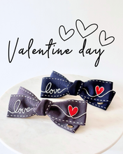 画像をギャラリービューアに読み込む, LOVE LOVE LOVE フランス刺繍 リボンバレッタ|SUNNY RIBBON(サニーリボン)