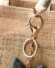 画像をギャラリービューアに読み込む, 羊毛フェルトの存在感ある猫ストラップ M(グレー)|たろじろ