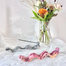 画像をギャラリービューアに読み込む, Jesmonite Sit Up Incense Holder -Marble |Mucca x Tigre(ムッカティーグレ)