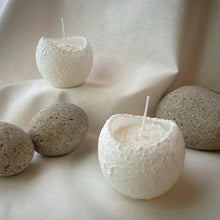 画像をギャラリービューアに読み込む, となりのおつきさま|とある庭から(トアルニワカラ)