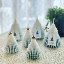 画像をギャラリービューアに読み込む, クリスマスツリーキャンドル-Aタイプ 大小セット|Salon de Briller(サロンドブリエ)