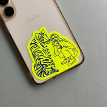 画像をギャラリービューアに読み込む, Sticker|虎と女|Y.O.L.O(ヨーロー)