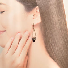 画像をギャラリービューアに読み込む, アイオライトとフローライトのピアス|Na Lumière (ナ ルミエール)