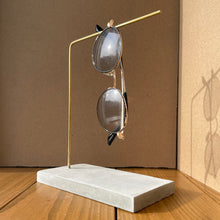 画像をギャラリービューアに読み込む, アクセサリースタンド|Ike.(イケドット)