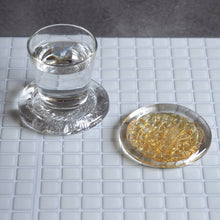 画像をギャラリービューアに読み込む, 雫-SHIZUKU- コースター うつぎ(クリア)|ame(アメ)