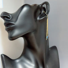 画像をギャラリービューアに読み込む, ラブラドライトイヤーカフ|TIROL(チロル)