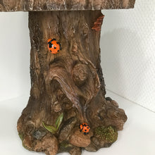 画像をギャラリービューアに読み込む, 切り株の鳥の餌入れ|WooBia(ウービア)