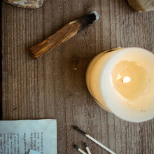 画像をギャラリービューアに読み込む, パロサント&ホワイトキャンドルギフトセット(ホワイトトレー)|gis(ギス)