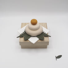 画像をギャラリービューアに読み込む, きのいい鏡餅|Atelier Alt(アトリエアルト)