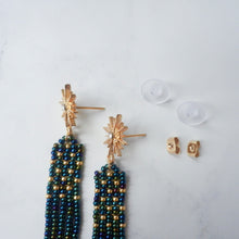 画像をギャラリービューアに読み込む, ミッドナイトブルー 夜空の一番星 ビーズフリンジピアス|Ahki Beadwork(アーキービーズワーク)