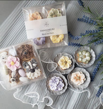 画像をギャラリービューアに読み込む, 天然色素のフラワーアイシングクッキー❀クリアーケースSサイズ(Dog)|HANASAKUKI(ハナサクキ)