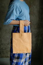 画像をギャラリービューアに読み込む, 暮らしに馴染む“構造美”ミディアムトートバッグ〈QUADRATA-MTB〉|Has(ハズ)