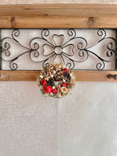 画像をギャラリービューアに読み込む, 小さな木ノ実のクリスマスリース|flowers luciole(フラワーズ ルシオール)