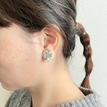 画像をギャラリービューアに読み込む, 刺繍ピアス/イヤリング 「pukupuku」|cheese(チーズ)