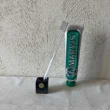 画像をギャラリービューアに読み込む, 月と星の歯ブラシ立て ペン立て パロサント立て(陶器)|とうげい hanaga(トウゲイ ハナガ)