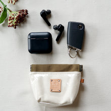 画像をギャラリービューアに読み込む, イヤホンポーチ/ガジェットポーチ/ケーブルポーチ(生成帆布+PVC)| 鍵、イヤホン、ケーブルなどの収納・持ち運びに便利 | 実用的 | 男前 | ギフト | クリスマスプレゼント | 誕生日 | バレンタイン | プチギフト | 男性 | 女性 | メンズ | ユニセックス|Des Ailes(デゼル)(デゼル)