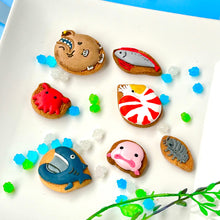 画像をギャラリービューアに読み込む, 深海魚ver カラフルで可愛いアイシングクッキー缶|ケーキ工房 アンドンカフェ(ケーキコウボウ アンドンカフェ)