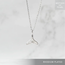 画像をギャラリービューアに読み込む, マザーオブパール クジラテール ネックレス(シルバー925/ロジウムプレーティング)|SMUK(スムーク)