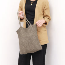 画像をギャラリービューアに読み込む, ラメ糸編みトートバッグ|cache-cache(カシュカシュ)