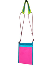 画像をギャラリービューアに読み込む, カラビナ付きサコッシュ|inheri(インハリ)