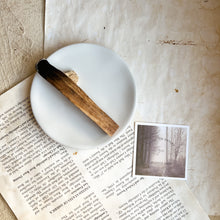 画像をギャラリービューアに読み込む, パロサント&ホワイトキャンドルギフトセット(ホワイトトレー)|gis(ギス)