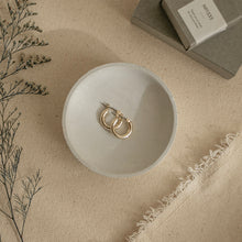 画像をギャラリービューアに読み込む, cement tray|No.1533(ナンバーイチゴーサンサン)