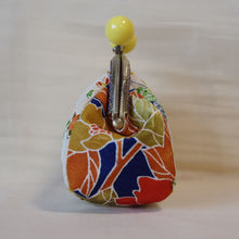 画像をギャラリービューアに読み込む, あめ玉がま口ポーチ キイロ|PlusDot+.(プラスドット)