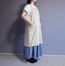 画像をギャラリービューアに読み込む, リネンのバッククロスエプロン|PlusDot+.(プラスドット)