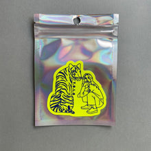 画像をギャラリービューアに読み込む, Sticker|虎と女|Y.O.L.O(ヨーロー)