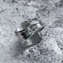 画像をギャラリービューアに読み込む, HUG THE HOPE. CROSS (31)|Truph.BIJOUX(トリュフビジュー)