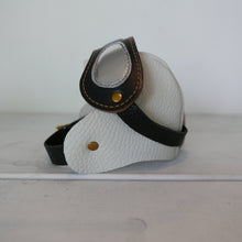 画像をギャラリービューアに読み込む, ペンギンの赤ちゃんバッグ・専用ヘルメット・ホワイト|ガムアママレザーズ神戸(ガムアママレザーズコウベ)