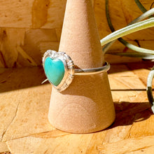 画像をギャラリービューアに読み込む, 金属アレルギー対応『12月の誕生石』ターコイズ・ハートリング / 錆びない素材|Hiwalani(ヒワラニ)