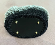 画像をギャラリービューアに読み込む, ふわふわファーのがま口チェーンバッグ|M'S CROCHET(エムズクロシェット)