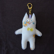 画像をギャラリービューアに読み込む, ぬいぐるみキーホルダーねこ1号|PlusDot+.(プラスドット)