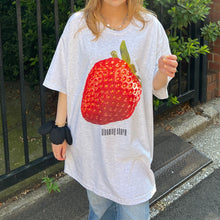 画像をギャラリービューアに読み込む, strawberry print big T-shirt|BLOOMING CHARM(ブルーミングチャーム)