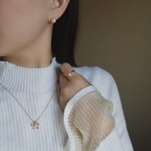 画像をギャラリービューアに読み込む, 【選べるパールカラー】桜ネックレス|SAKURA jewelry(サクラジュエリー)