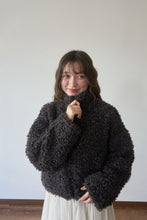 画像をギャラリービューアに読み込む, short fur jacket|Mistletoe(ミソルト)