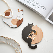 画像をギャラリービューアに読み込む, 猫雑貨・木製プレート&コースター【ねこまみれ 添い寝】|Ten&O Art+Craft(テンアンドオー アートクラフト)