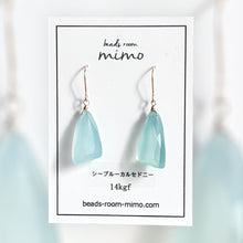 画像をギャラリービューアに読み込む, 変形トライアングル天然石ピアス|beads room mimo(ビーズルームミモ)