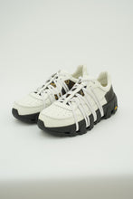 画像をギャラリービューアに読み込む, 西陣織×本革 スニーカー 【轟】紗綾型 (ホワイト)|KAVKIMONO(カブキモノ)