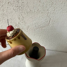 画像をギャラリービューアに読み込む, 陶器のプリン印鑑入れ|とうげい hanaga(トウゲイ ハナガ)